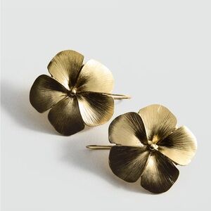 Mango Gold Floral Earrings